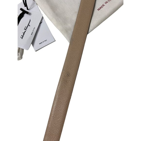 Salvatore Ferragamo Gancini-Buckle Reversible Belt Black & Macadamia Gold Buckle - Picture 6 of 7